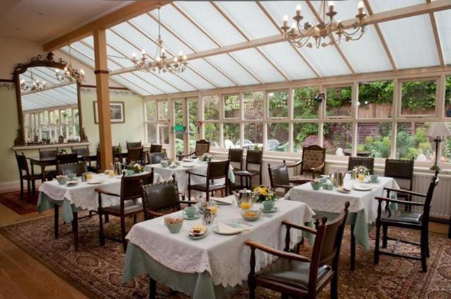 Belmont Hotel Wrexham Eksteriør bilde